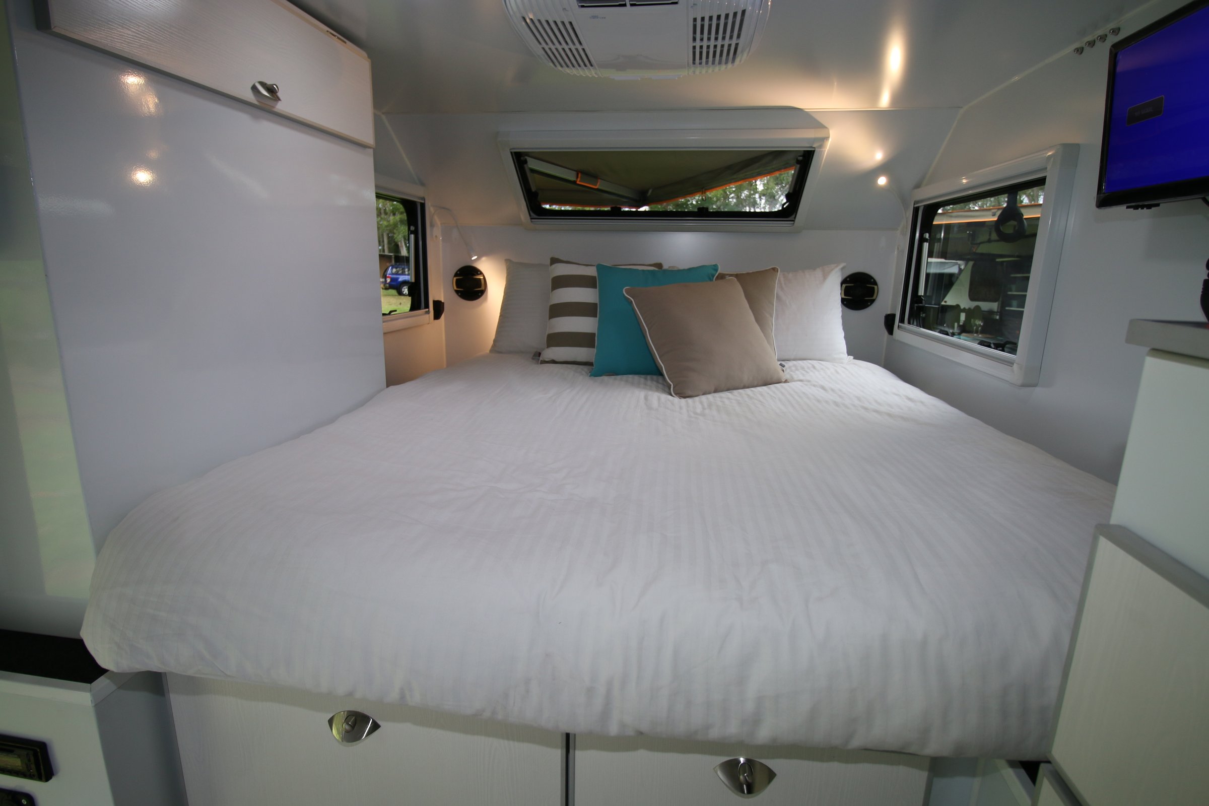 what-s-the-most-comfortable-type-of-camper-mattress-to-sleep-on